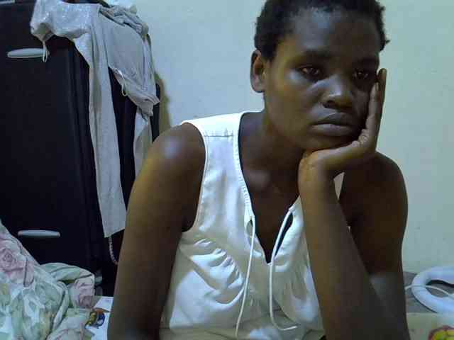 Cute-aliyah webcam