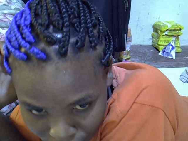 Cute-aliyah webcam