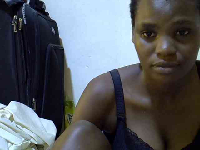 Cute-aliyah webcam