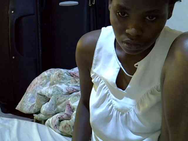 Cute-aliyah webcam