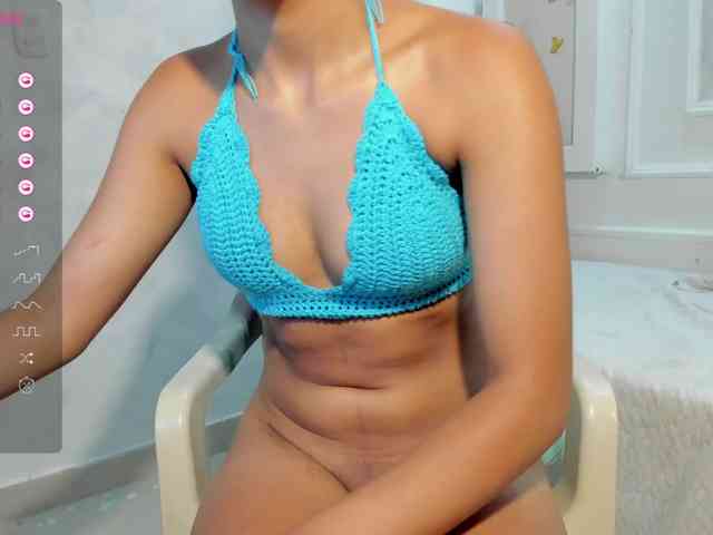 roxy-roux webcam
