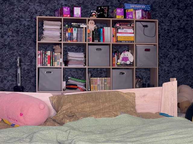 charmingaura1's BongaCams show and profile