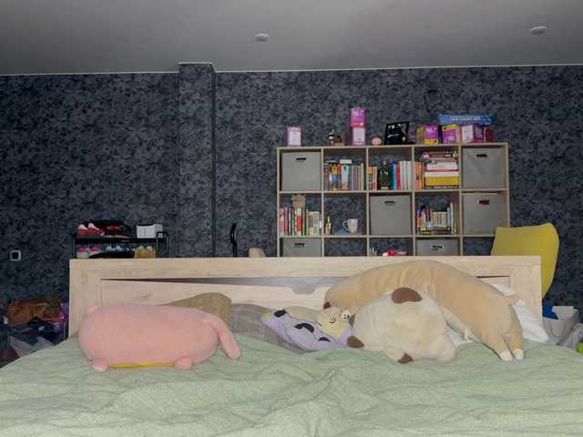 charmingaura1 live cam