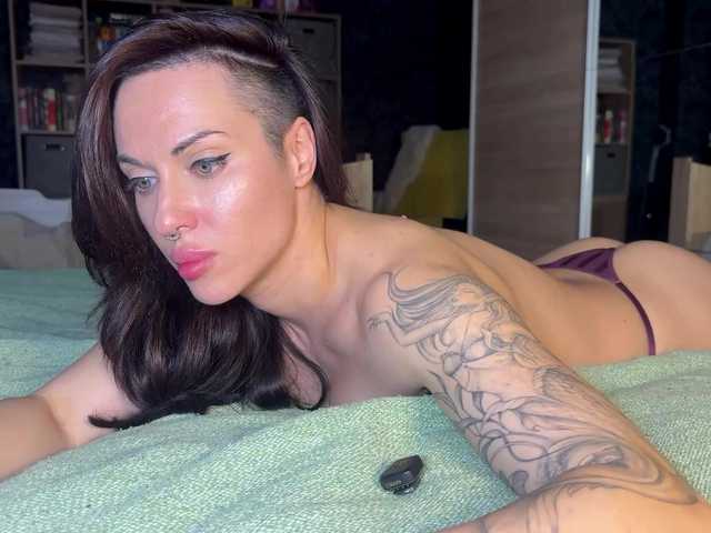 видео charmingaura1