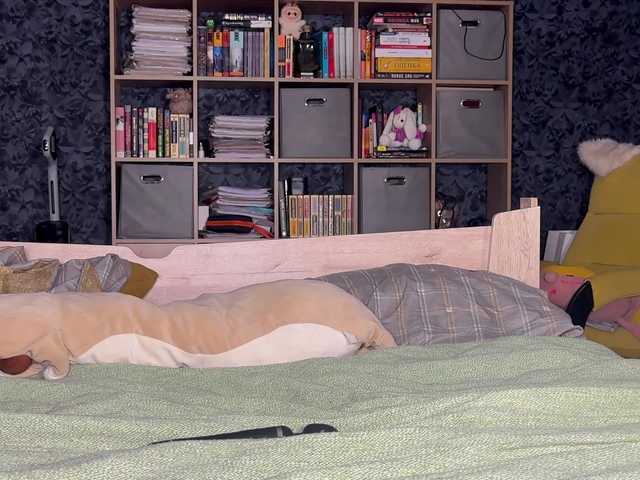 charmingaura1's BongaCams show and profile