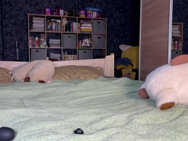 charmingaura1's BongaCams show and profile