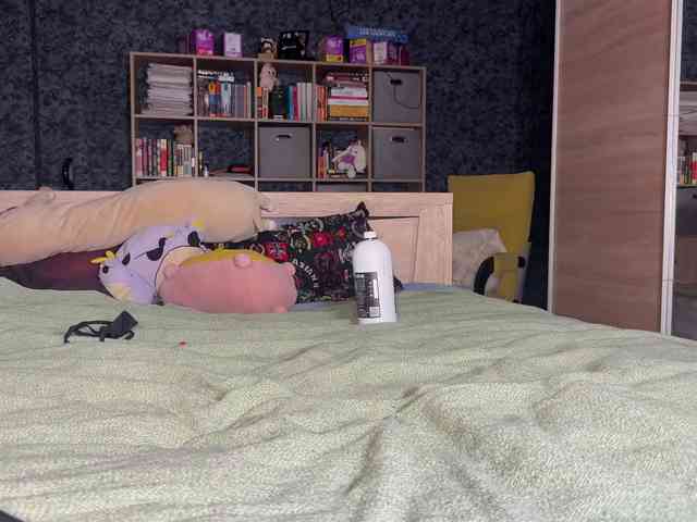 charmingaura1 webcam