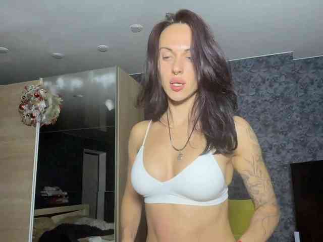 charmingaura1 webcam