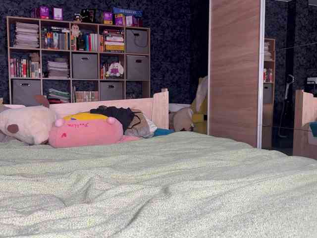 charmingaura1 webcam