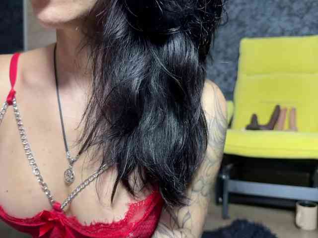 charmingaura1 webcam