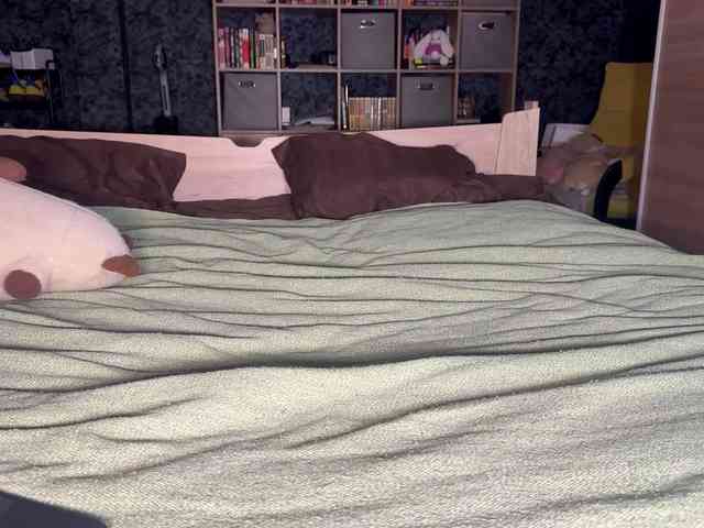 charmingaura1 webcam