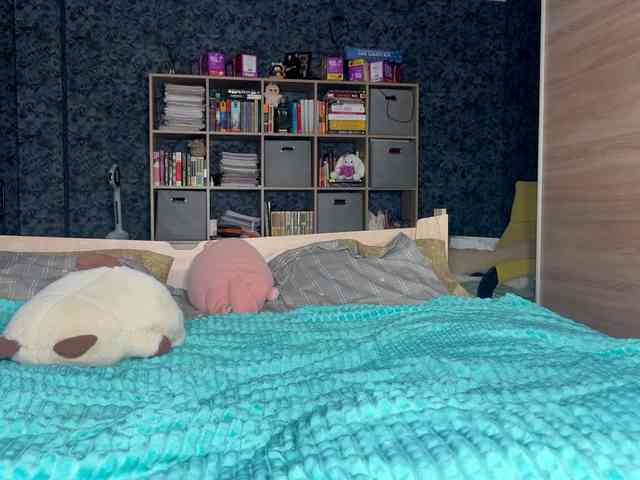 charmingaura1 webcam