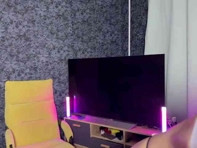 charmingaura1 webcam