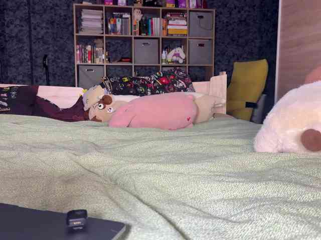 charmingaura1 webcam