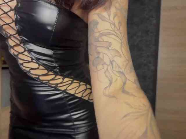 charmingaura1 webcam