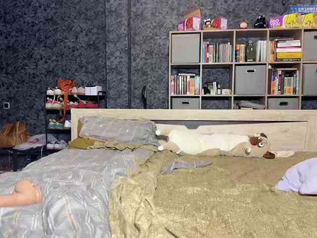 charmingaura1 webcam