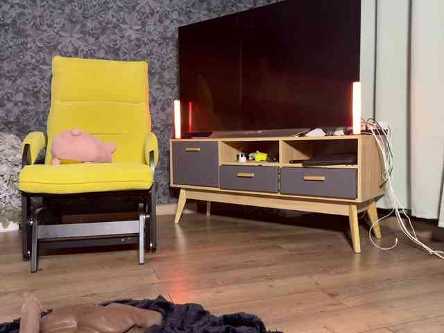 charmingaura1 webcam