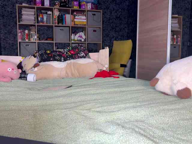 charmingaura1 webcam