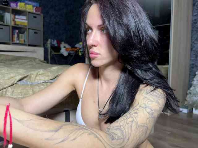 charmingaura1 webcam
