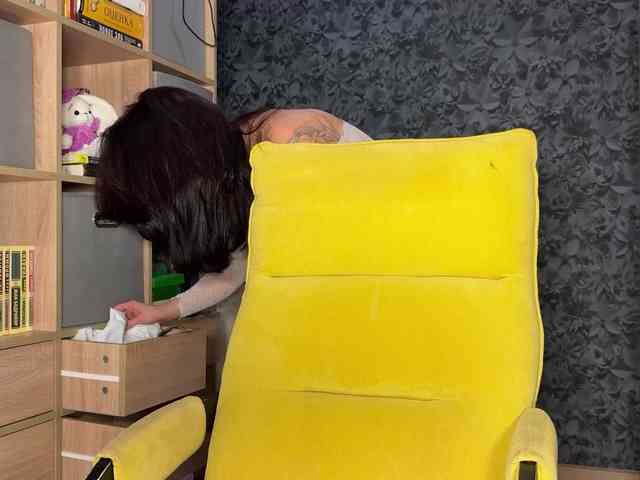 charmingaura1 webcam