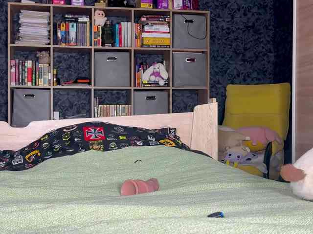 charmingaura1 webcam