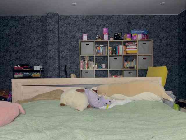 charmingaura1 webcam