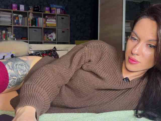 charmingaura1 webcam