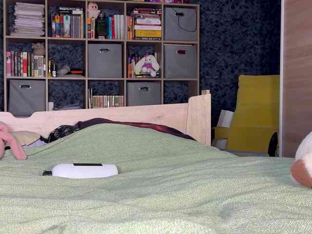 charmingaura1 webcam