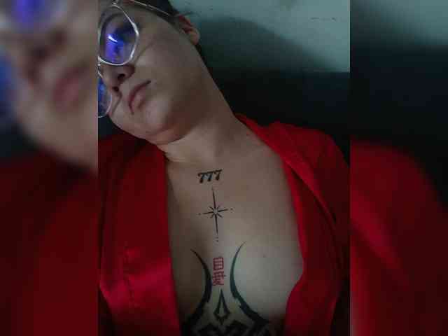 ValkaRusso webcam