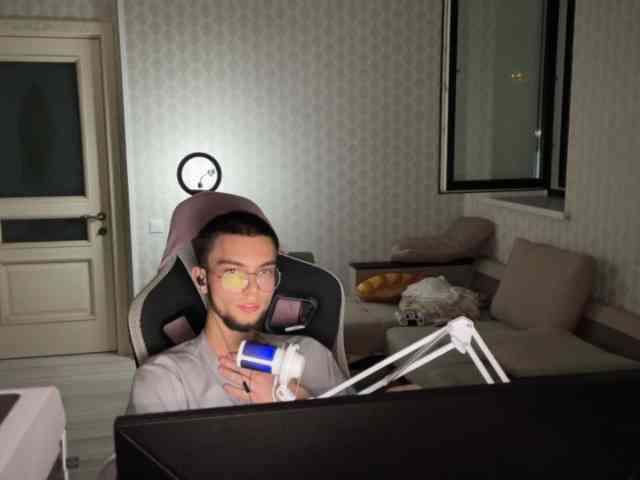 Mansolow81 Live Webcam on BongaCams