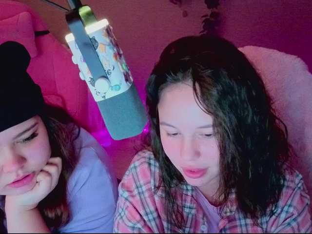 видео NessieAny