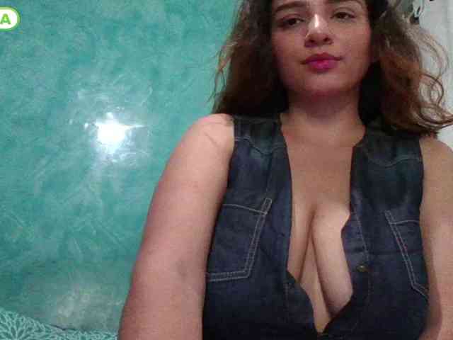 Emma0906 webcam