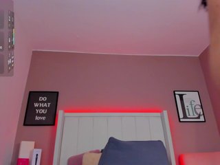 SarahYessica Porn Show