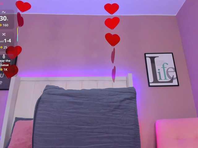 SarahYessica's BongaCams show and profile