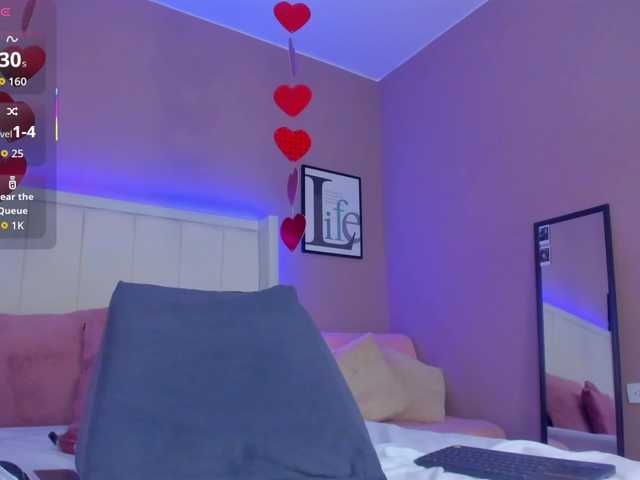 SarahYessica's BongaCams show and profile