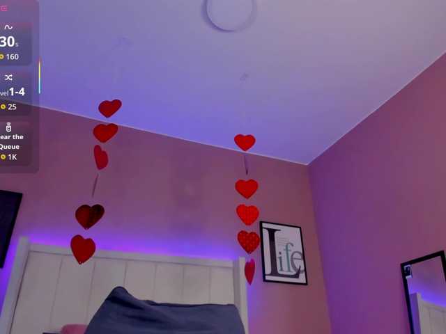 SarahYessica's BongaCams show and profile