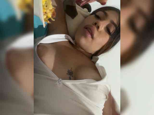 SarahYessica webcam