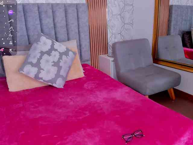 SarahYessica webcam