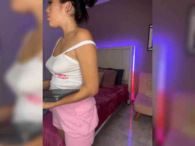 SarahYessica webcam