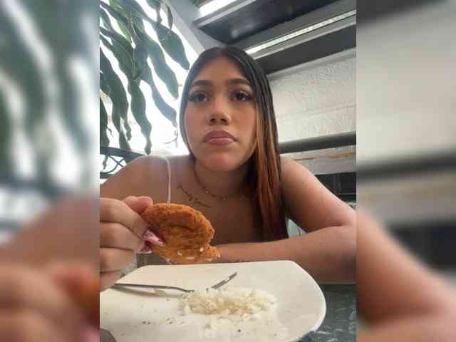 SarahYessica webcam