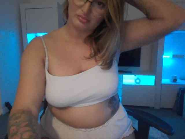 BrattyMeaCulpa webcam
