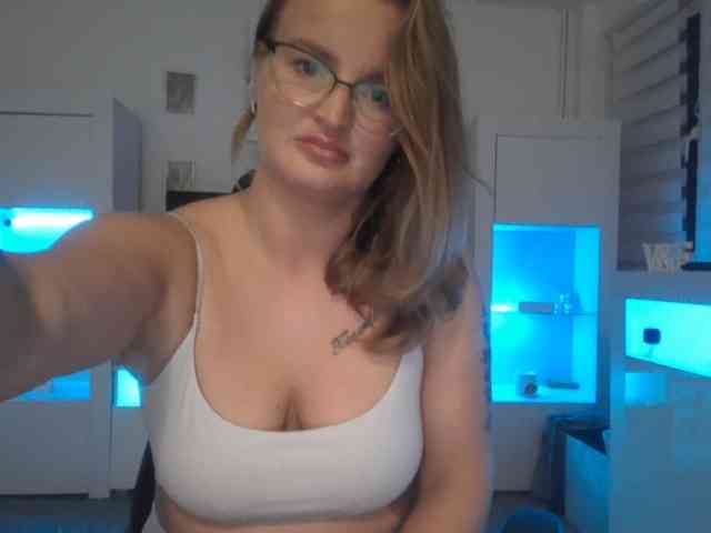 BrattyMeaCulpa webcam