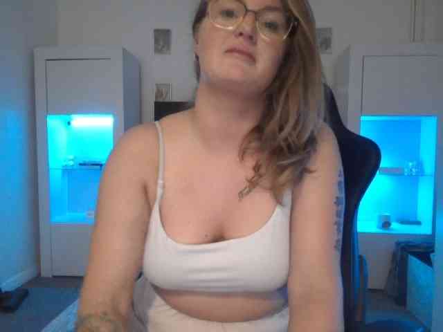 BrattyMeaCulpa webcam