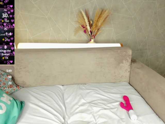 Jane-Broks's BongaCams show and profile