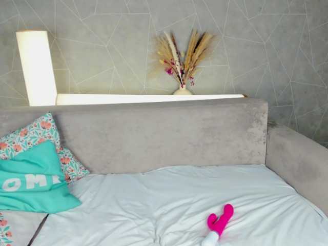 Jane-Broks's BongaCams show and profile