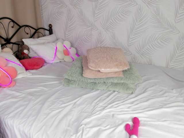 Jane-Broks from BongaCams