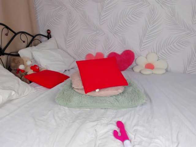 Jane-Broks's BongaCams show and profile