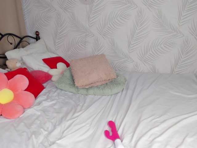 Jane-Broks's BongaCams show and profile