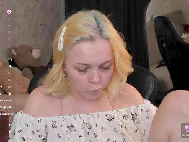 MaryShiota webcam