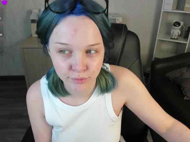 MaryShiota webcam